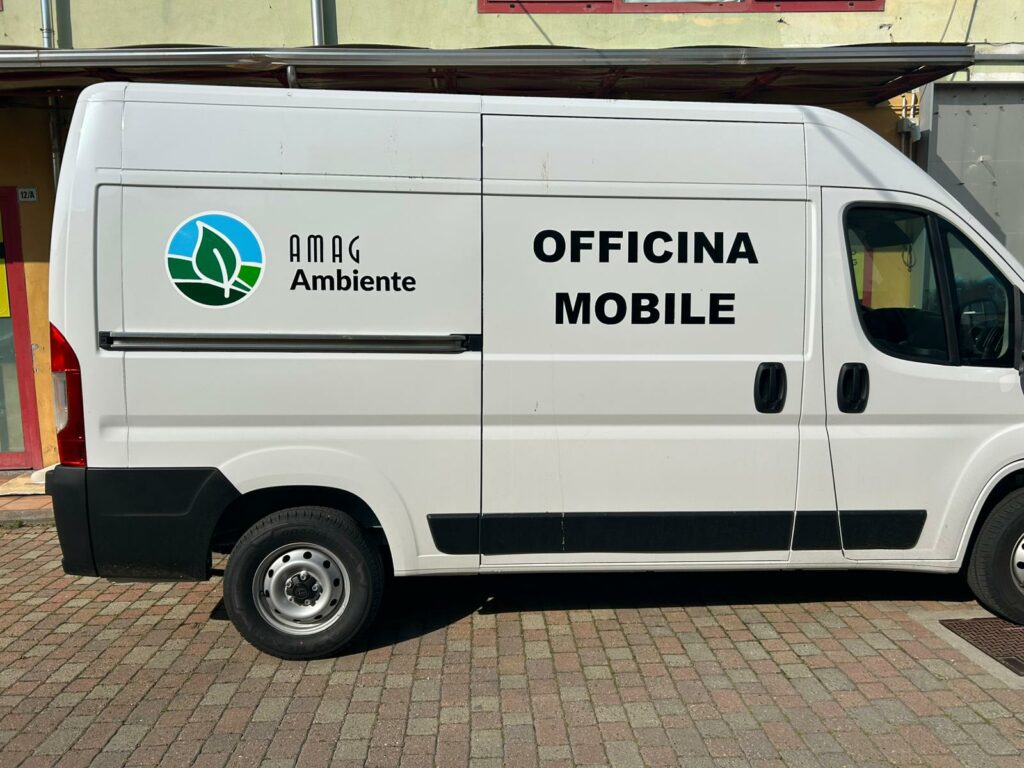 Wrapping e Adesivi Auto furgone AMAG