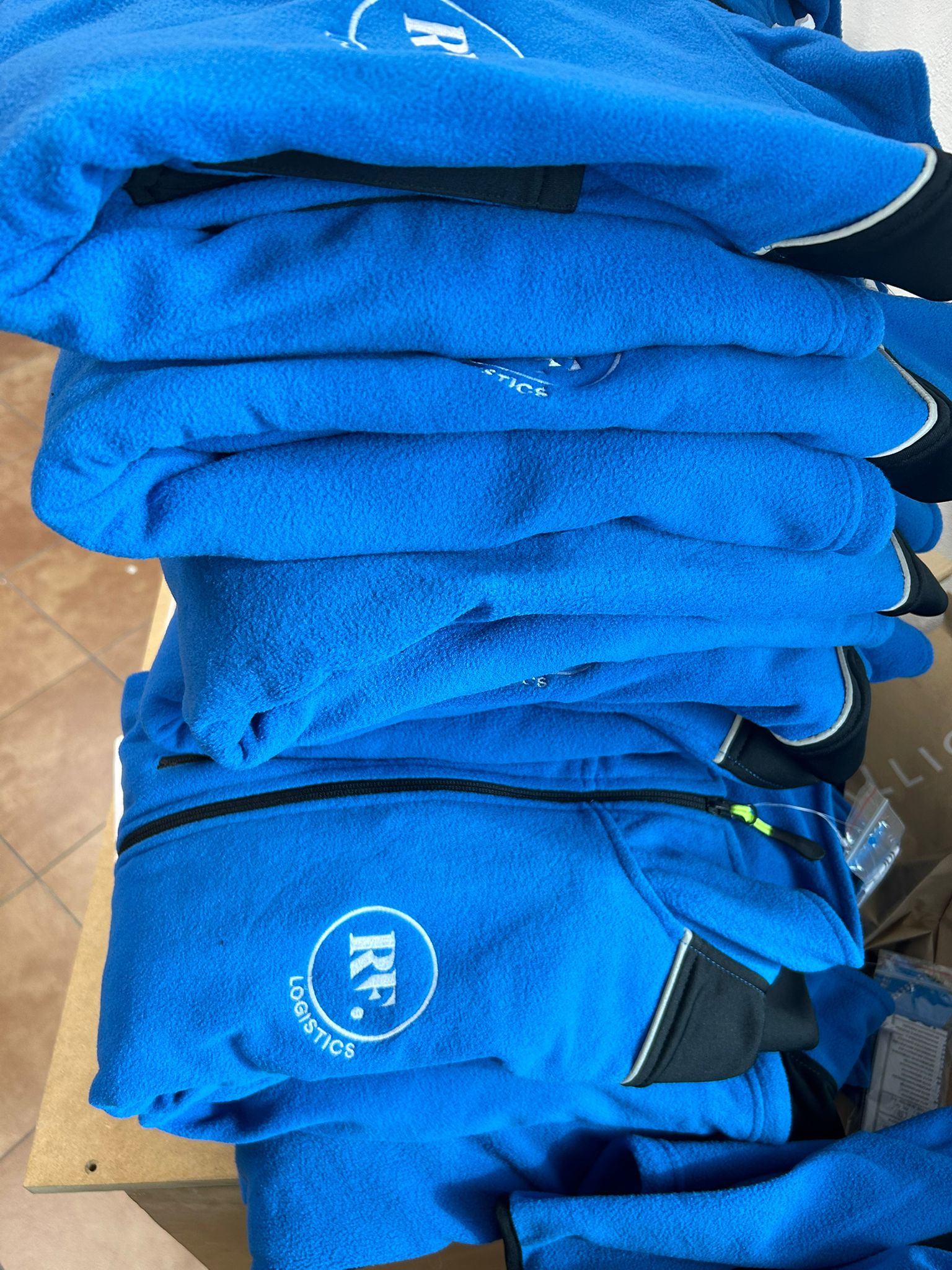 Pile personalizzati R Logistics Rikmania